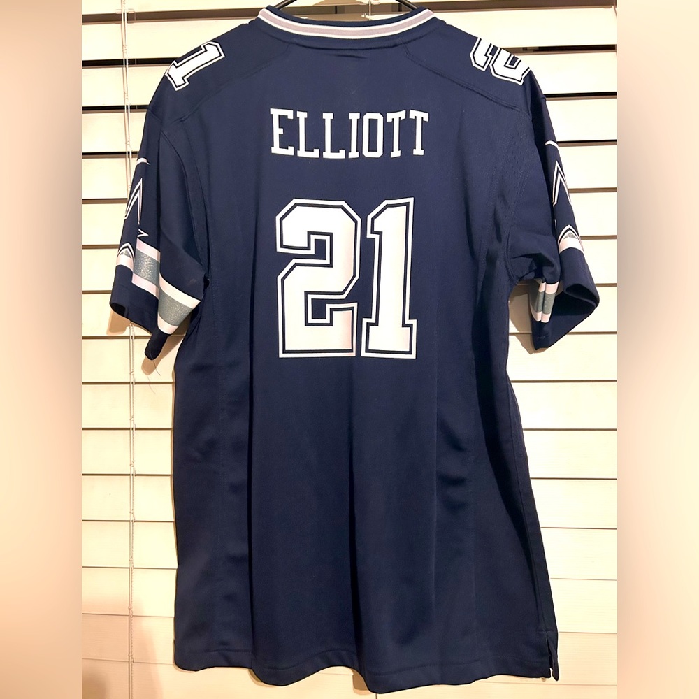 Cowboys Ezekiel Elliott Jersey #21 Size Youth XL (18/20) - Picture 3 of 3